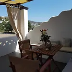 Theo's Vacation Nyaraló *